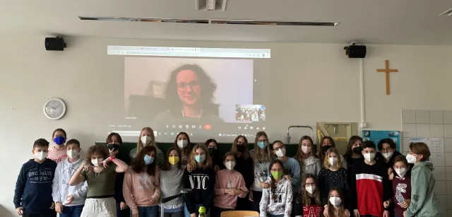 Berufsorientierung im Musikunterricht: Videokonferenz mit einer Tonmeisterin