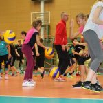 Dribbeln mit dem Volleyball