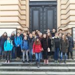 Gruppenbild vor der Landesgalerie Linz